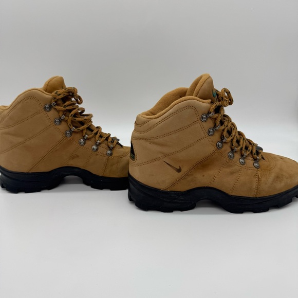 Nike Other - Nike Air Kids Tan Boots with Black Soles